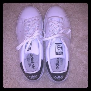 Adidas Stan Smith shoes. Great condition worn once